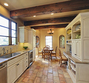 <span>Oakland Hills Residence</span><i>→</i>